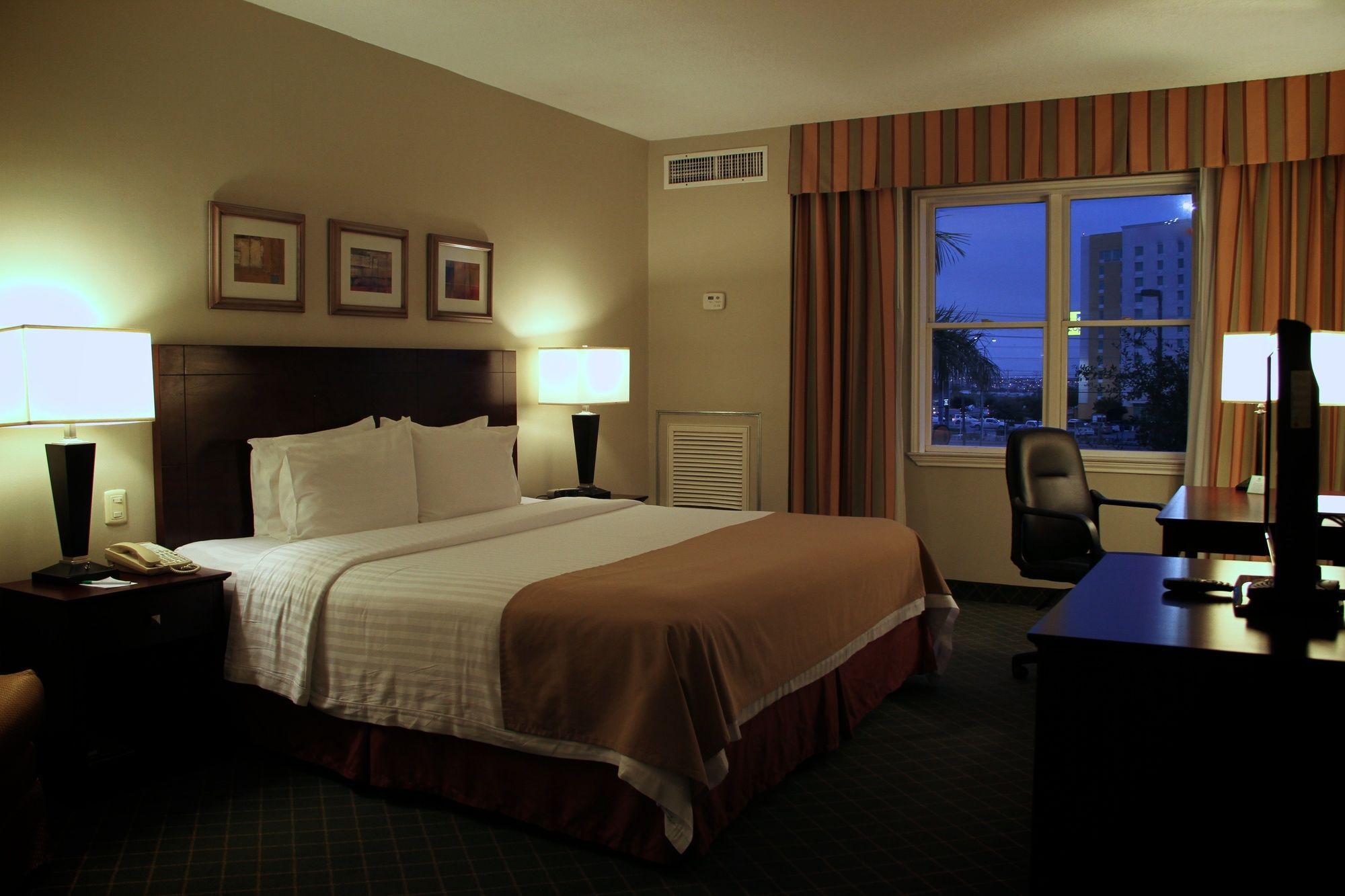 Holiday Inn Reynosa Industrial Poniente By Ihg Экстерьер фото